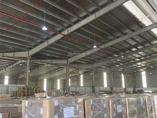 Cho thuê kho xưởng đẹp tại p gia thuy long bien hà nội. diện tích 1200m2
