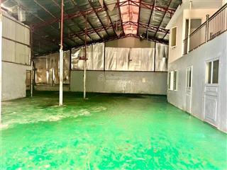 Cho thuê kho xưởng tại p thượng thanh long biên. diện tích  400m2
