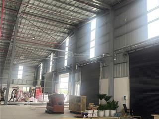 Cho thuê kho xưởng tại xã văn giang hưng yên. diện tích  21004200m2