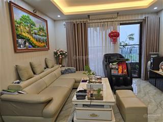 Chuyển nhượng ch đẹp tại green park việt hưng long biên. dt 120m2, 3n+2vs, có bồn tắm sục cao cấp