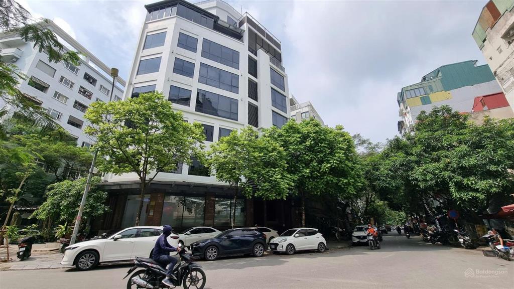 Bán nhà phố trần thái tông  03 dịch vọng hậu  vị trí đẹp 158m2  nhà 8 tầng 1 hầm chính chủ