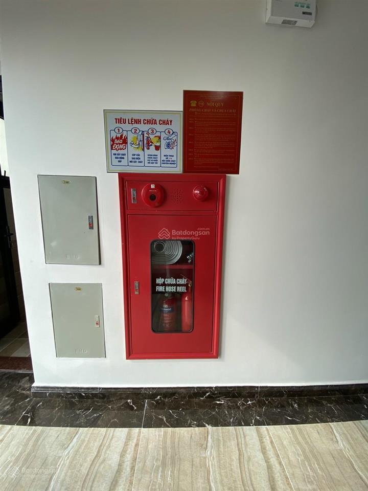 Nhà 34 mặt phố nguyễn đình hoàn  cầu giấy  bán trực tiếp