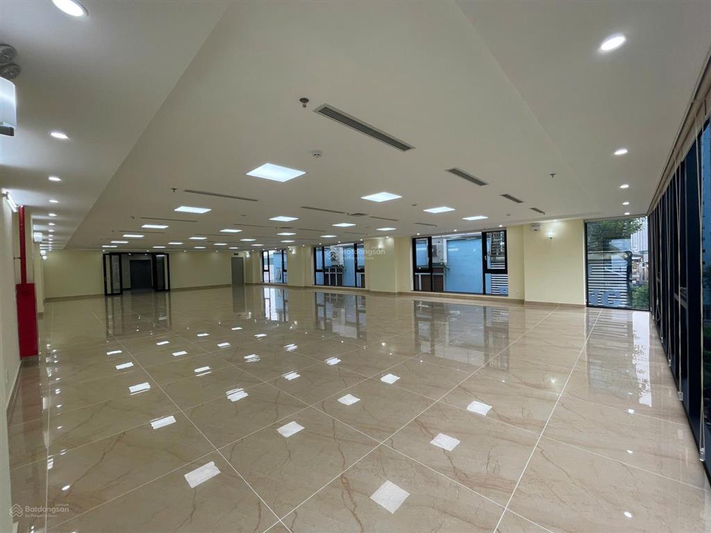 Nhà 21 phú giá  p tây hồ 350m2 bán trực tiếp 8 tầng 1 hầm.