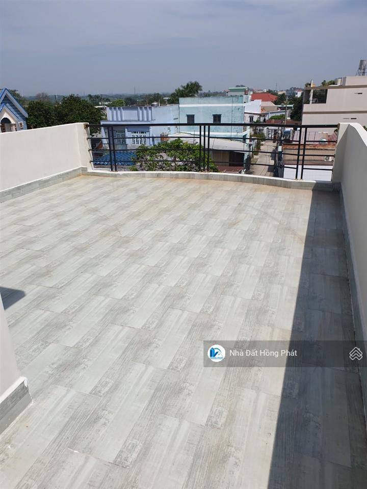 Nhà 2 lầu mặt tiền lê lợi, dt 4.7x19m, gần nhà thờ tân hiệp, hóc môn