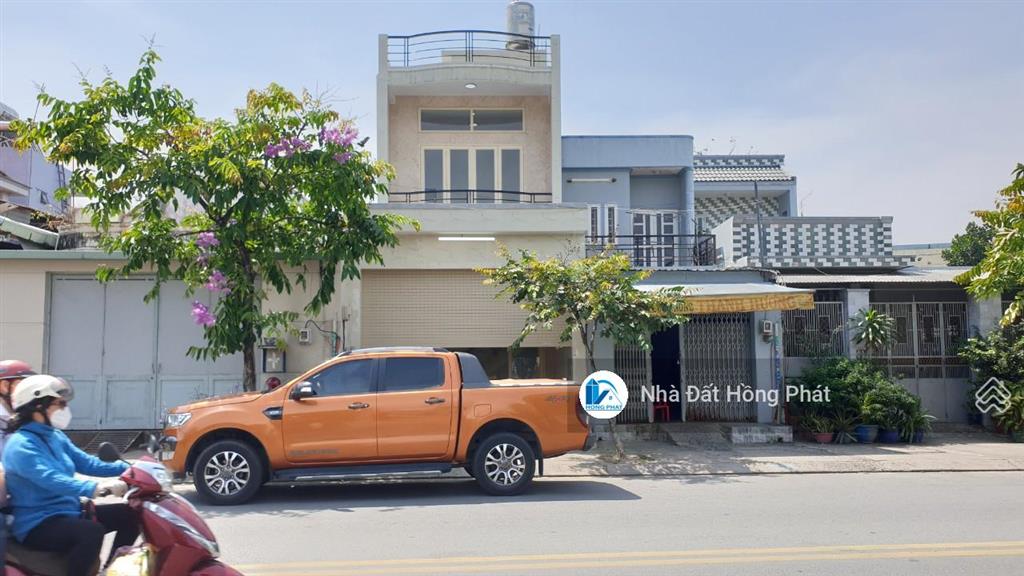 Nhà 2 lầu mặt tiền lê lợi, dt 4.7x19m, gần nhà thờ tân hiệp, hóc môn