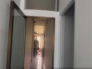 Hot  nhà lầu hẻm xe hơi dt 4x18, gần chợ đầu mối hóc môn, xã bà điểm tp.hcm