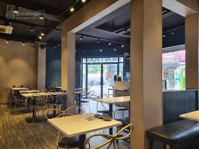 Cho thuê nhà mặt tiền hoàng dư khương, quận 10, dt 10x50m. 1 trệt, 2 lầu. dtsd 1.500m2