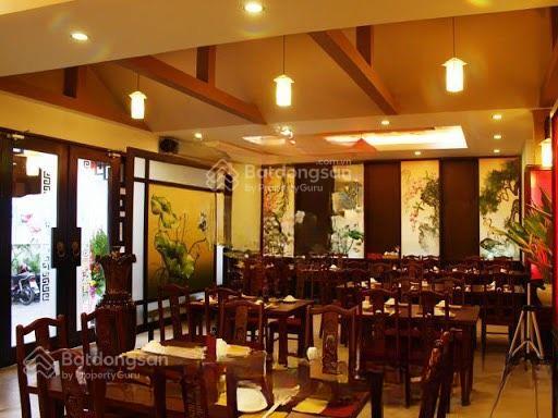 Cho thuê nhà mặt tiền lê duẩn, quận 1. dt 20x45m, 1 trệt, 2 lầu. dtsd 2.400m2