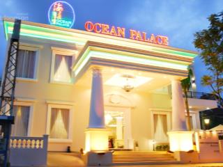 Cho thuê nhà mặt tiền lê duẩn, quận 1. dt 20x45m, 1 trệt, 2 lầu. dtsd 2.400m2