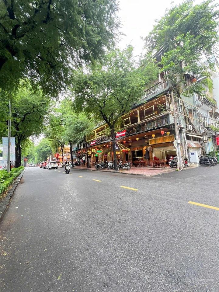 Cho thuê nhà góc 2mt số 37  37a đường nguyễn trung trực, quận 1, dt 35x30m, 1 trệt 1 lầu