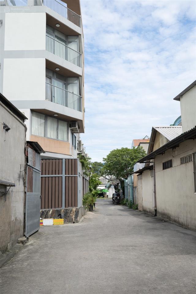 Bán 80m2 đất thổ cư,tặng gpxd 4t,dàn móng sẵn.hẻm ô tô 4 chỗ,cách mt đường phú thuận 50m.hơn 6 tỷ