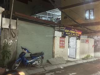 Đất (có nhà cấp 4) , 42m2 sổ 83,6m2 lưu không sử dụng riêng. tt quận ba đình oto vào tận nhà