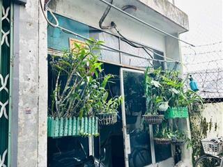 Cần bán nhà c4 tiện xây mới khu vực an ninh thoáng mát