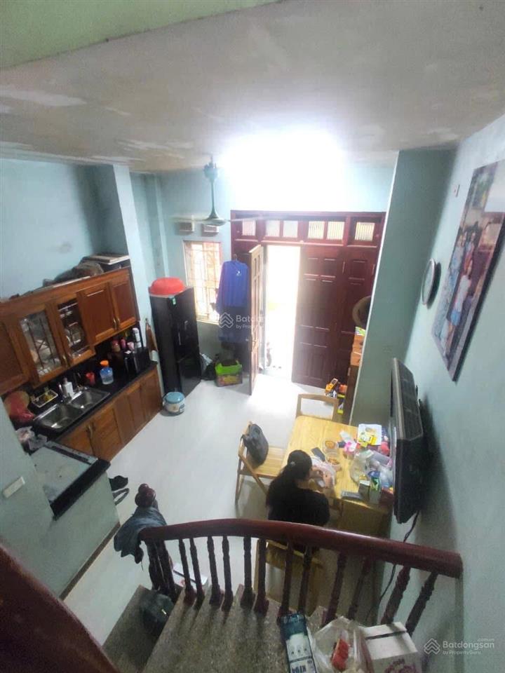 Siêu nhà hoàng tăng bí 5 tầng, mặt ngõ ô tô tránh, xây kiên cố, tiện kinh doanh, ở sướng giá hời