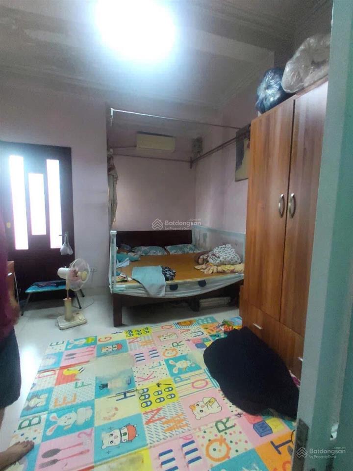 Siêu nhà hoàng tăng bí 5 tầng, mặt ngõ ô tô tránh, xây kiên cố, tiện kinh doanh, ở sướng giá hời