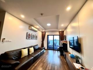 Ban công đông nam hướng mát căn 3pn full nội thất tại r3 goldmark city