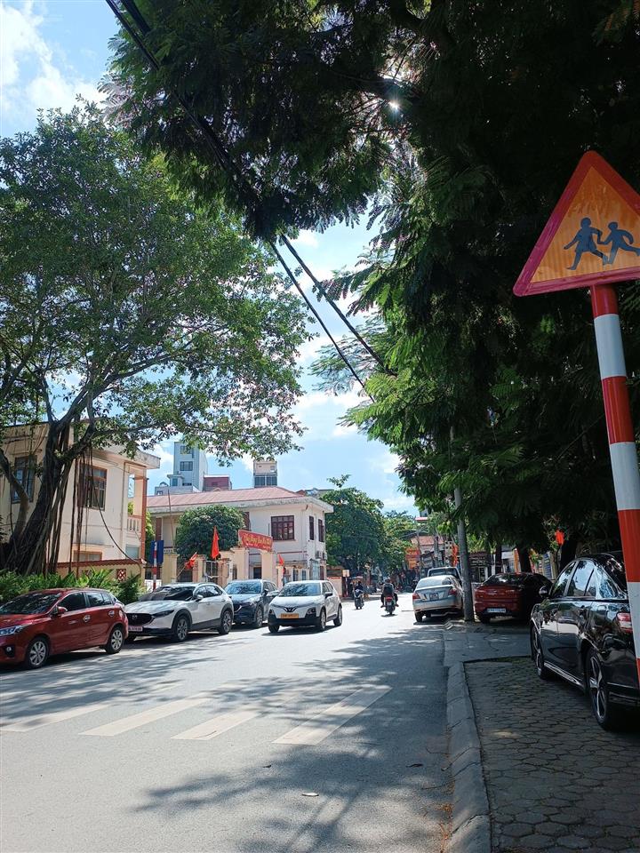 Bán đất tại phố hoè thị phương canh nam từ liêm hà nội, mặt tiền quyền lực, sổ nở hậu