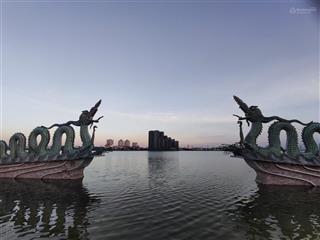 Trích sài 3 mặt tiền 68 m2, mt 12.8m, 4 tầng, vị trí kim cương. vip 84 tỷ