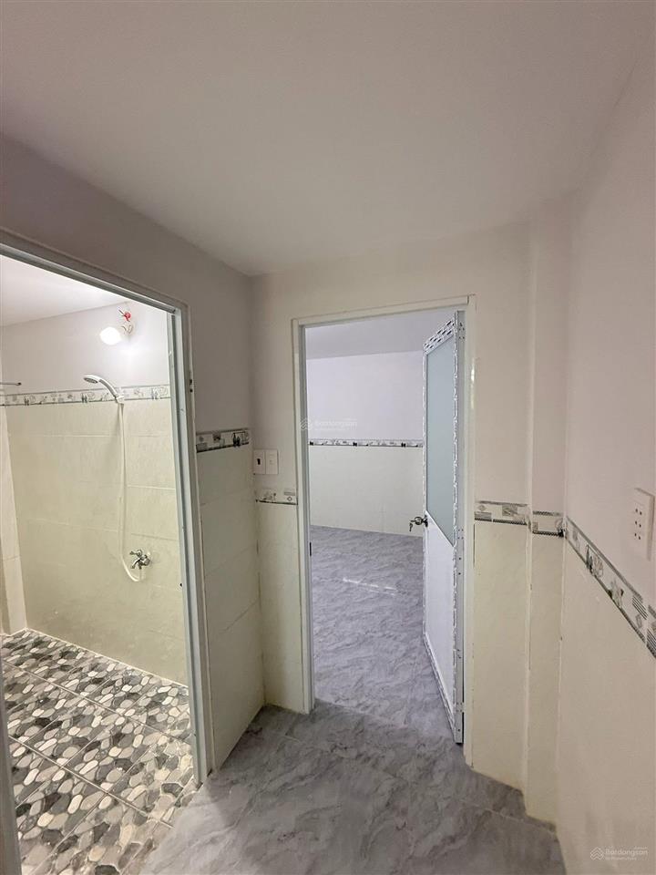 Sang nhượng nhà trọ giá 1 tỷ 5 ngay kcn mỹ phước 3. cách mtđ mỹ phước tân vạn vào 300m, đường 8m