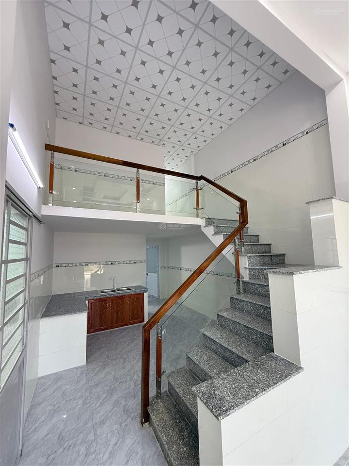 Sang nhượng nhà trọ giá 1 tỷ 5 ngay kcn mỹ phước 3. cách mtđ mỹ phước tân vạn vào 300m, đường 8m