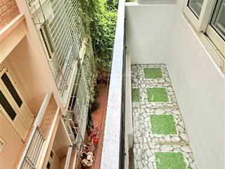 Bán nhà mặt phố ngọc thụy, 7,4 tỷ, 42m2, 4pn + 5wc + bếp giá cực chất