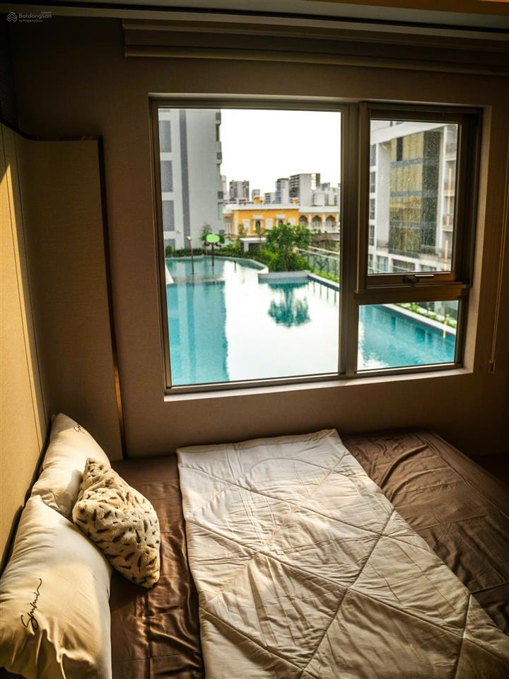 Bán căn hộ the horizon phú mỹ hưng, 3 phòng ngủ, 109m2, view hồ bơi, full nội thất cao cấp