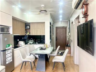 Bán gấp căn hộ 2 ngủ tòa v4 home city  diện tích 70m2, tầng trung, nhà đẹp, full nội thất