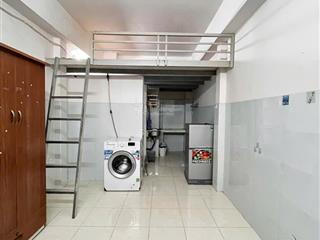 Cho thuê chdv full nội thất tòa nhà hầm xe thang máy bảo vệ 24/24  gần hutech gtvt  ngoại thương