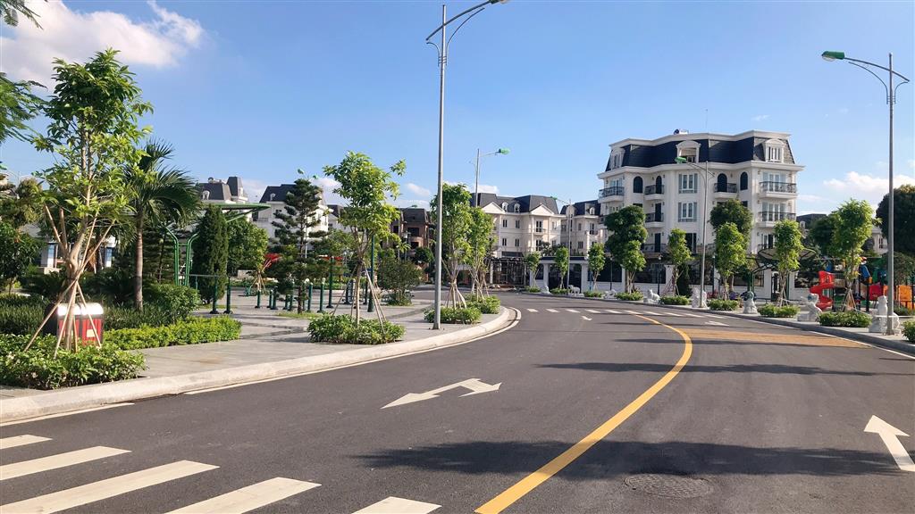 BIỆT THỰ NHÀ VƯỜN 222M2 DÃY NV8 KHU ĐÔ THỊ LIDECO (0915458886)