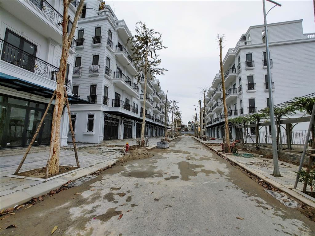 CẦN TIỀN XOAY VÒNG VỐN, CHỦ GỬI BÁN LK4-1x KĐT ĐÔNG DƯƠNG RESIDENCE – ĐỨC THƯỢNG