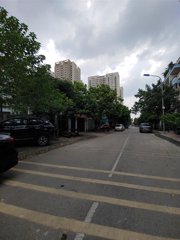 CẦN BÁN LIỀN KỀ 7 NHÀ HOÀN THIỆN 90M2 - KDT TÂN TÂY ĐÔ (0915458886)