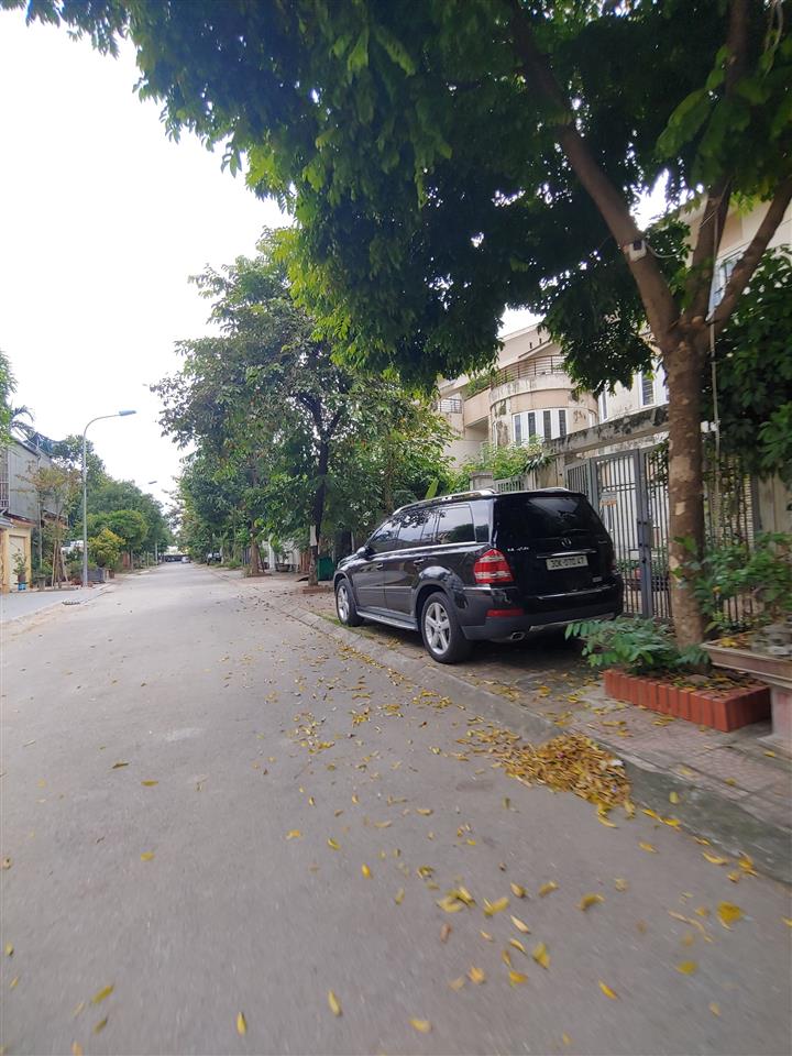 CẦN BÁN LIỀN KỀ 7 NHÀ HOÀN THIỆN 90M2 - KDT TÂN TÂY ĐÔ (0915458886)