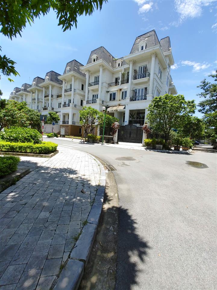 BÁN BIỆT THỰ HAI MẶT ĐƯỜNG, ĐƯỜNG 17M GẦN HỒ ĐIỀU HÒA KĐT LIDECO (0915458886)