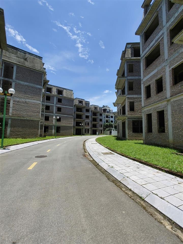 BÁN 230M2 BIỆT THỰ NV24 KĐT LIDECO NGAY GẦN ĐƯỜNG 422 (0915458886)