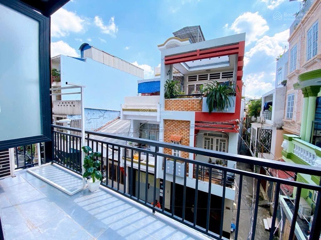 Gấp  toà chdv phan đăng lưu  p3 bt  hxh  70m2 (4.3x16)m 6 tầng 14 phòng full nội thất