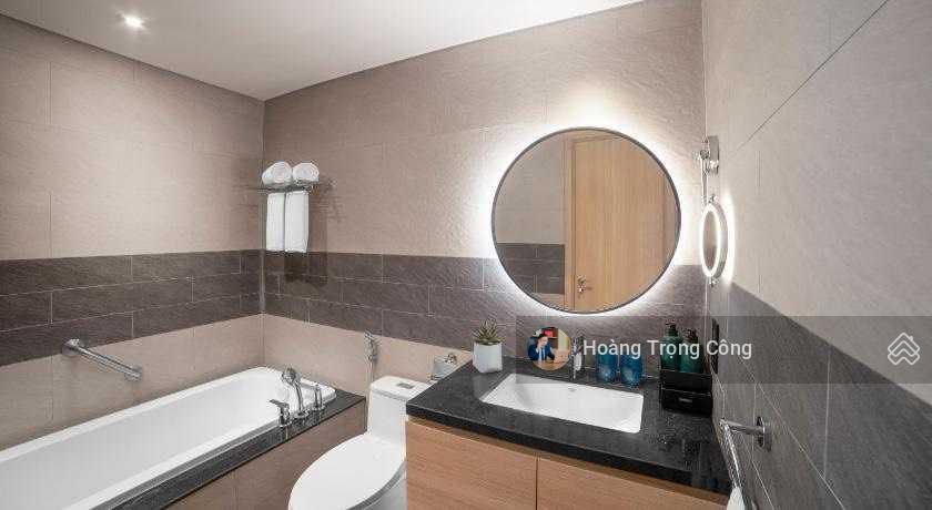 Bán căn icon40 á hậu 2pn 2vs 73m2, giá 3,5x tỷ, tầng trung view hồ và biển, nhạc nước