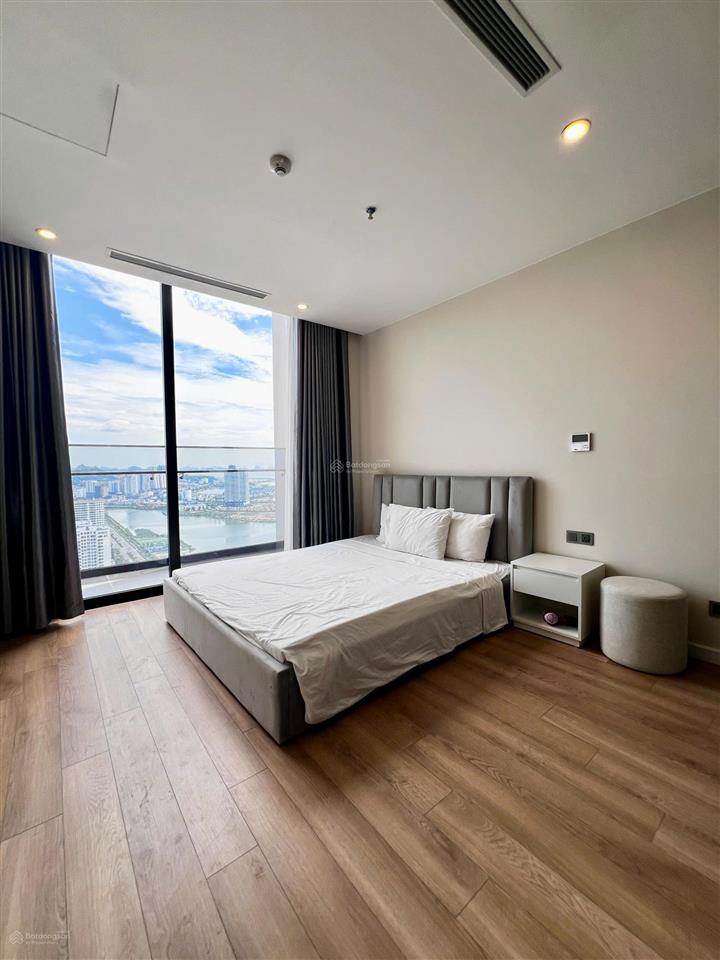 Cho thuê căn 2pn2vs 72m2 view biển hướng đn thoáng mát, full nội thất chung cư icon40 hạ long