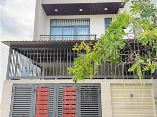 Cho thuê nhà đẹp 3 tầng 3 ngủ có nội thất giá 22 triệu/tháng kđt mỹ gia