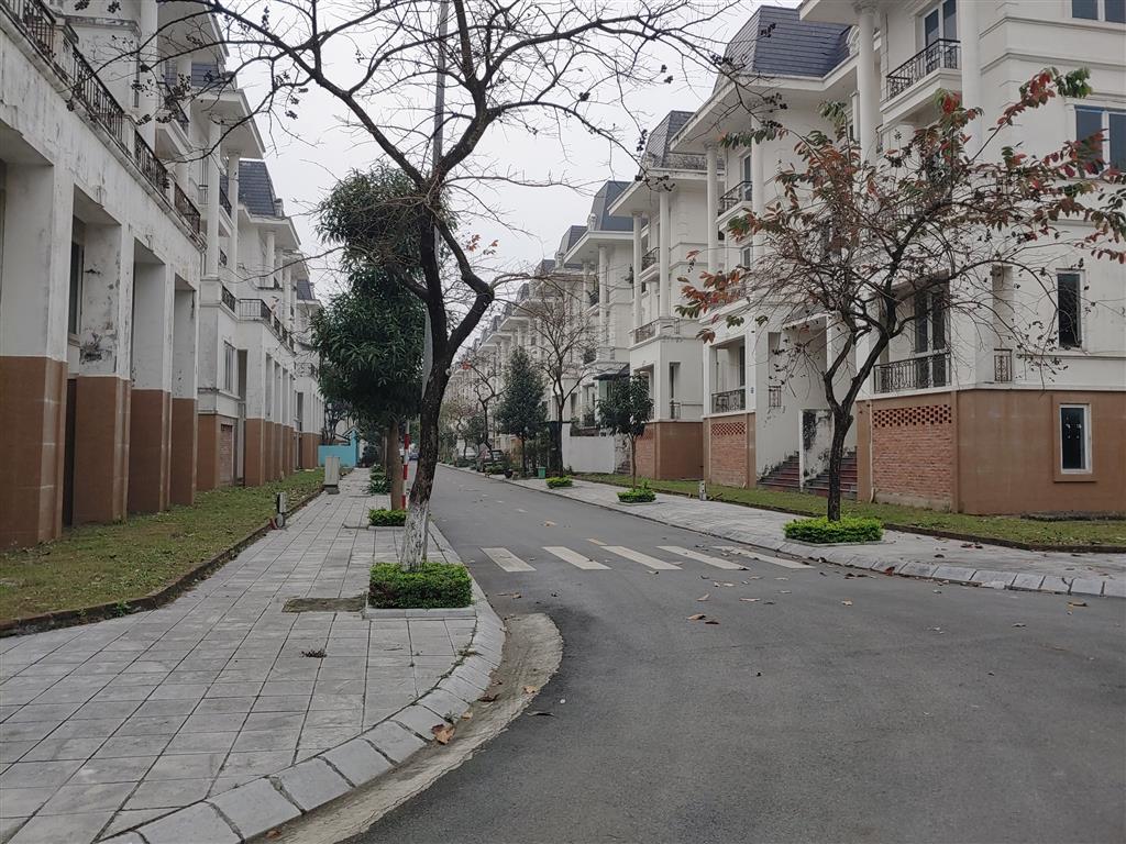 BÁN BIỆT THỰ 2 MẶT TIỀN 259 M2 KDT LIDECO ( 0915458886)