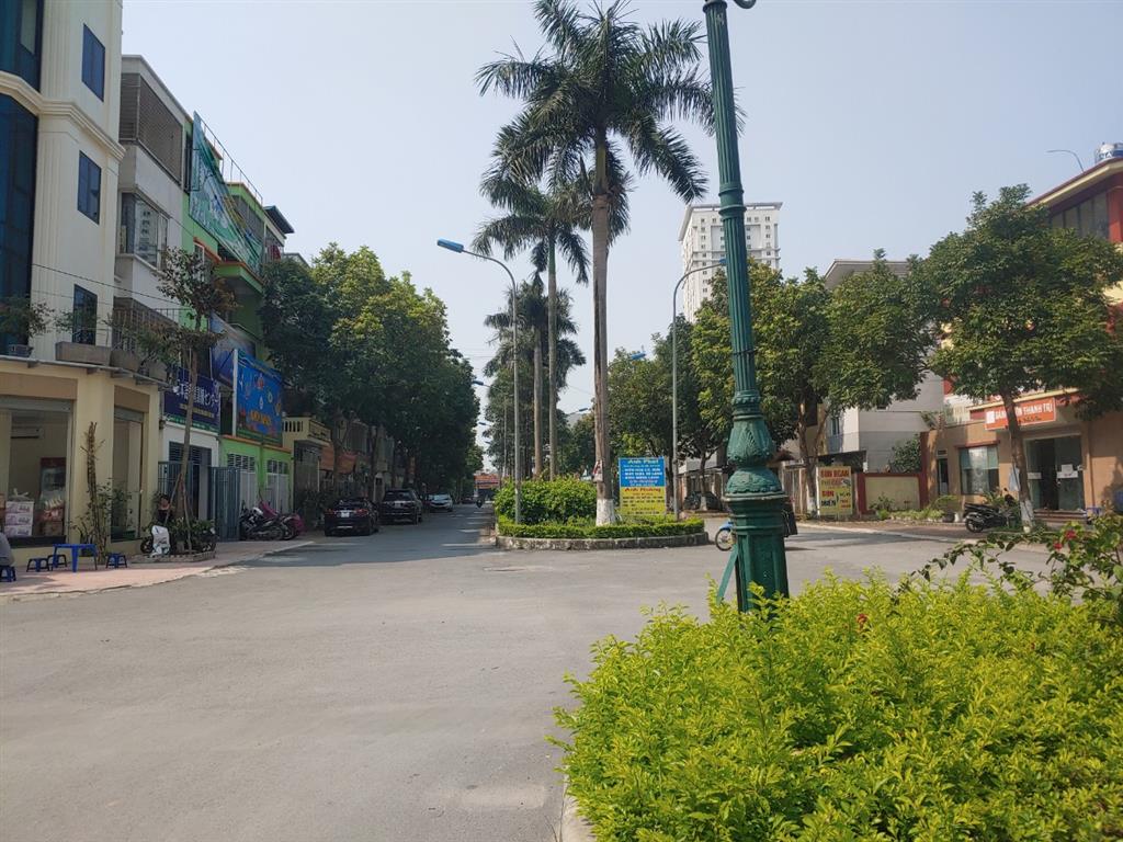 CẦN BÁN BIỆT THỰ TÂN TÂY ĐÔ 204M2 HƯỚNG ĐÔNG NAM (0915458886)