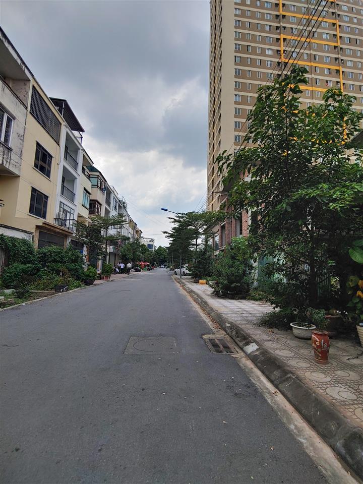 CẦN BÁN LIỀN KỀ TÂN TÂY ĐÔ 95M2 MẶT ĐƯỜNG 39M GIÁ ĐẦU TƯ (0915458886)