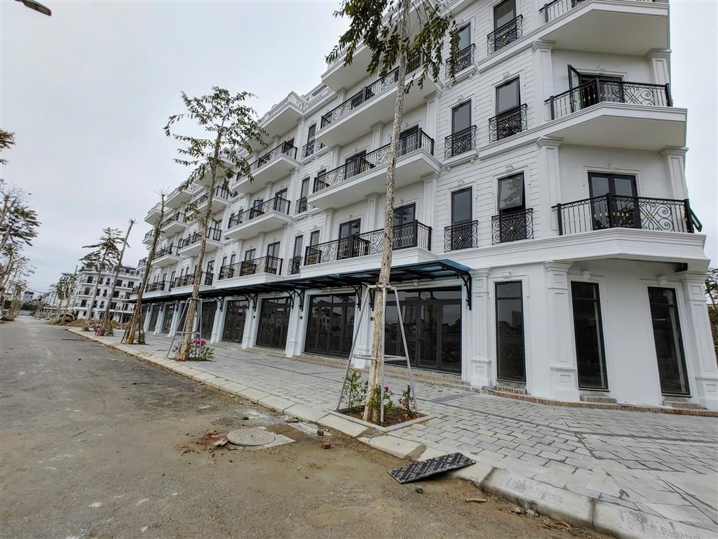 BÁN CĂN GÓC 111M2 LK4 , HƯỚNG ĐÔNG NAM KĐT ĐÔNG DƯƠNG RESIDENCE (0915458886)