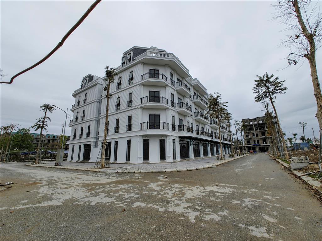 BÁN 80M2 LIỀN KỀ 6 MẶT ĐƯỜNG 12M KĐT ĐÔNG DƯƠNG RESIDENCE – ĐỨC THƯỢNG  (0915458886)