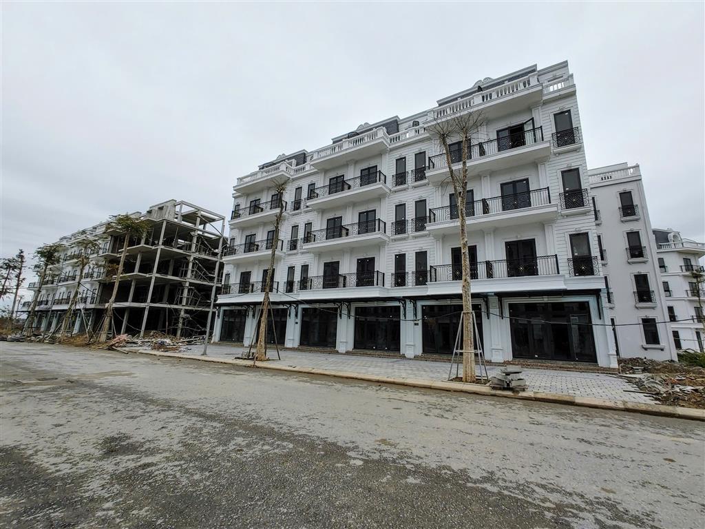 BÁN 80M2 LIỀN KỀ 6 MẶT ĐƯỜNG 12M KĐT ĐÔNG DƯƠNG RESIDENCE – ĐỨC THƯỢNG  (0915458886)