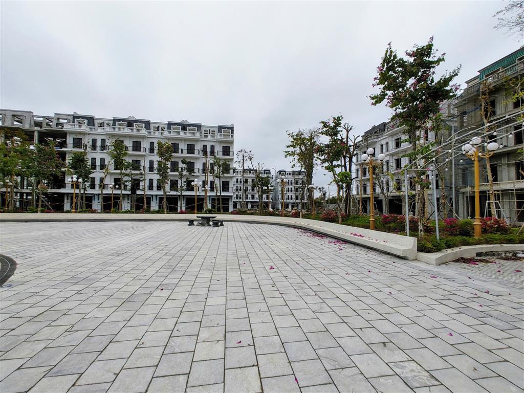 80M2 LIỀN KỀ 5, VIEW CẢNG CẠN ICD, HƯỚNG TÂY BẮC KĐT ĐÔNG DƯƠNG RESIDENCE (0915458886)