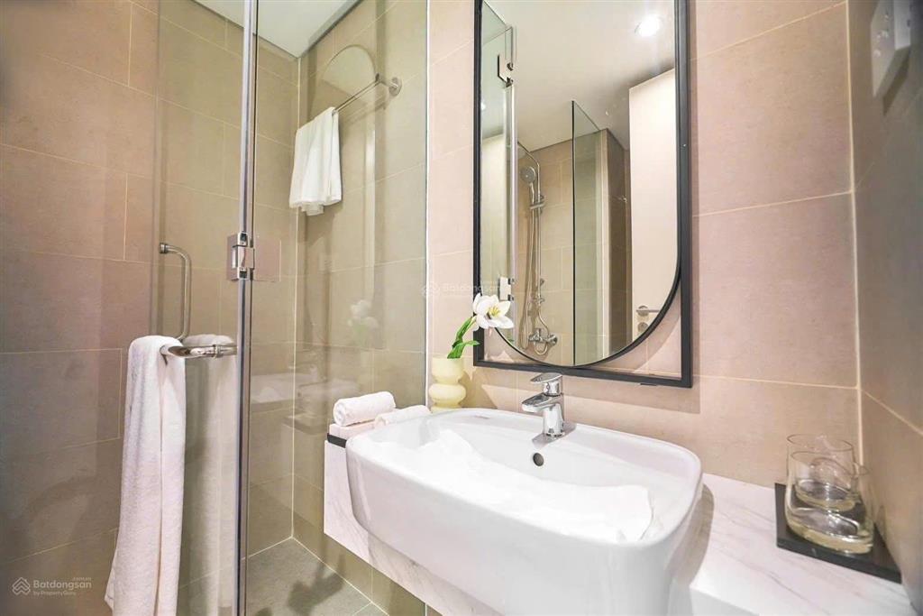 Park 2  2pn 70m2  giá full nội thất 1,650 tỷ  view công viên + pháo hoa  sun urban city hà nam