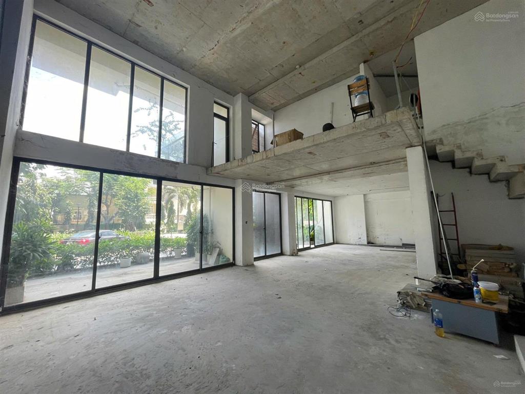 [duy nhất] 4,65 tỷ! lô góc shop chân đế park 9, sun urban city  80m2x2 mt24m  mặt đường lê duẩn