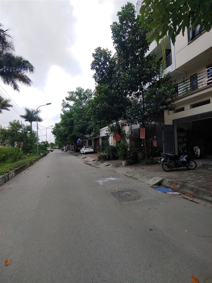 CẦN BÁN CĂN LIỀN KỀ Ở LK3 TẠI KHU ĐÔ THỊ TÂN TÂY ĐÔ  (0915458886)