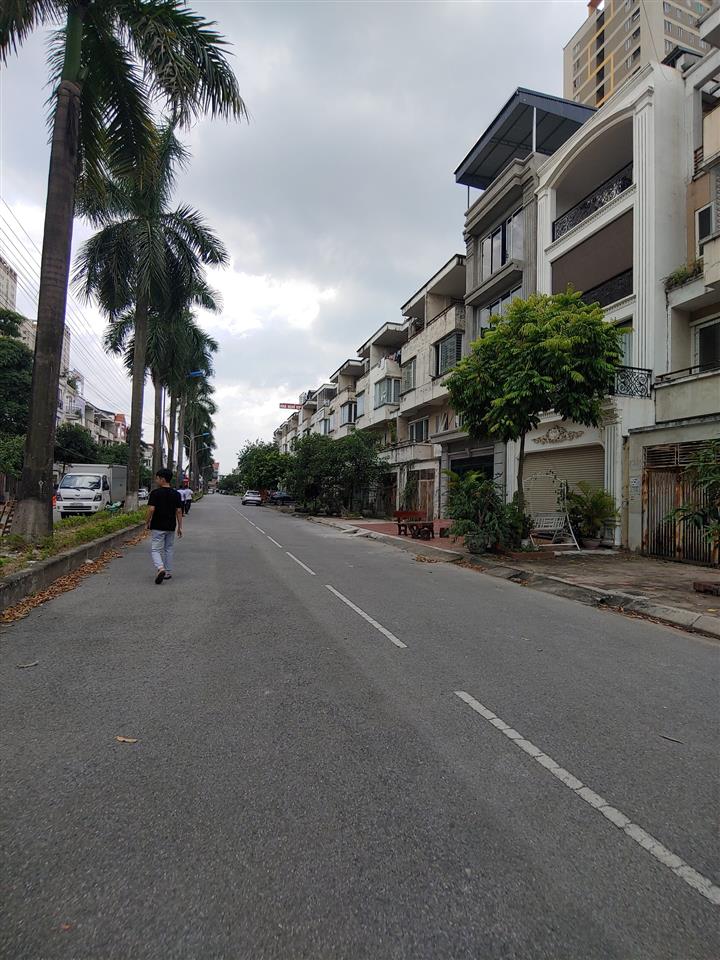 BIỆT THỰ BT2 TÂN TÂY ĐÔ 204M2 HƯỚNG ĐÔNG NAM (0915458886)