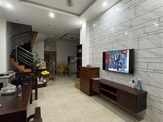 Cho thuê nguyên căn gần q5 q1 với 5pn 80m2 nội thất cao cấp